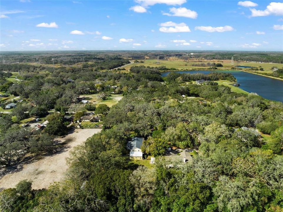 For Sale: $464,999 (4 beds, 2 baths, 1904 Square Feet)