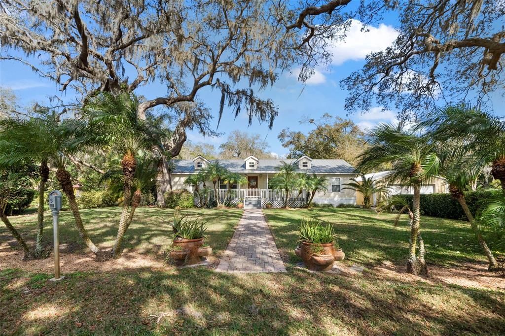 For Sale: $464,999 (4 beds, 2 baths, 1904 Square Feet)