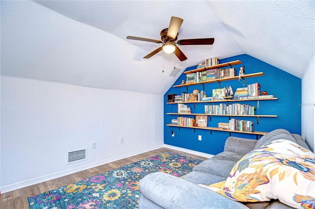 Active With Contract: $265,000 (3 beds, 2 baths, 1578 Square Feet)