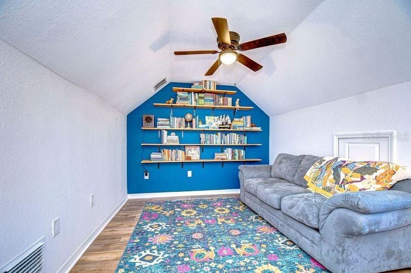Active With Contract: $265,000 (3 beds, 2 baths, 1578 Square Feet)