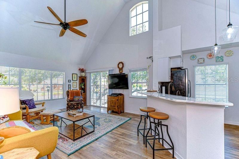 Active With Contract: $265,000 (3 beds, 2 baths, 1578 Square Feet)