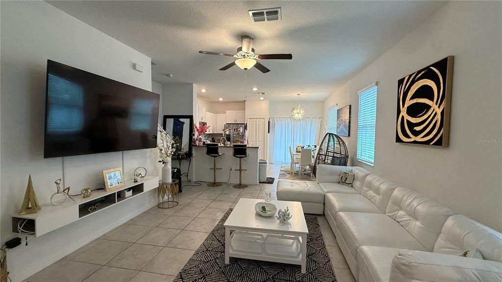 En Venta: $255,000 (2 camas, 2 baños, 1541 Pies cuadrados)