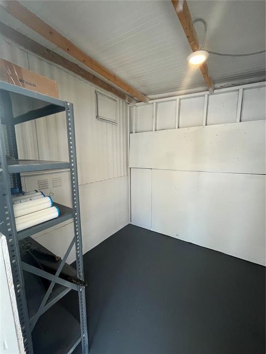 For Sale: $105,000 (2 beds, 2 baths, 684 Square Feet)