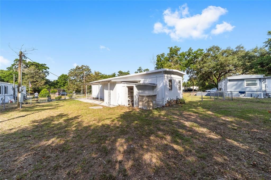 For Sale: $105,000 (2 beds, 2 baths, 684 Square Feet)