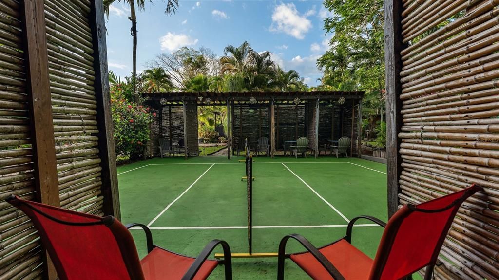 For Sale: $2,900,000 (7 beds, 7 baths, 5000 Square Feet)