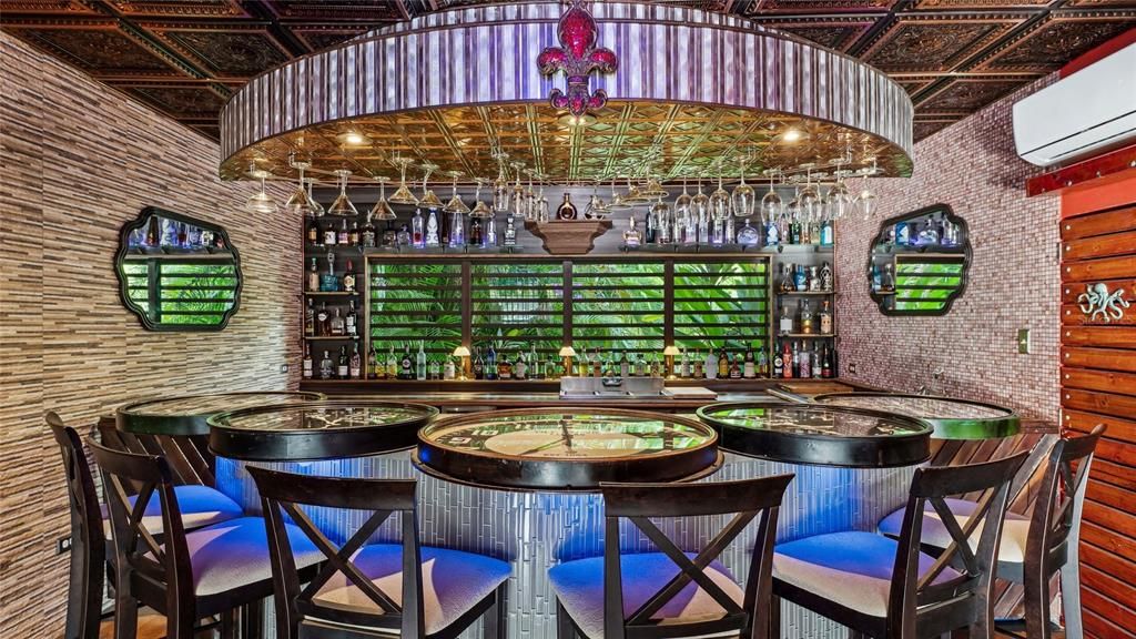 For Sale: $2,900,000 (7 beds, 7 baths, 5000 Square Feet)