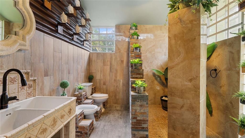 For Sale: $2,900,000 (7 beds, 7 baths, 5000 Square Feet)