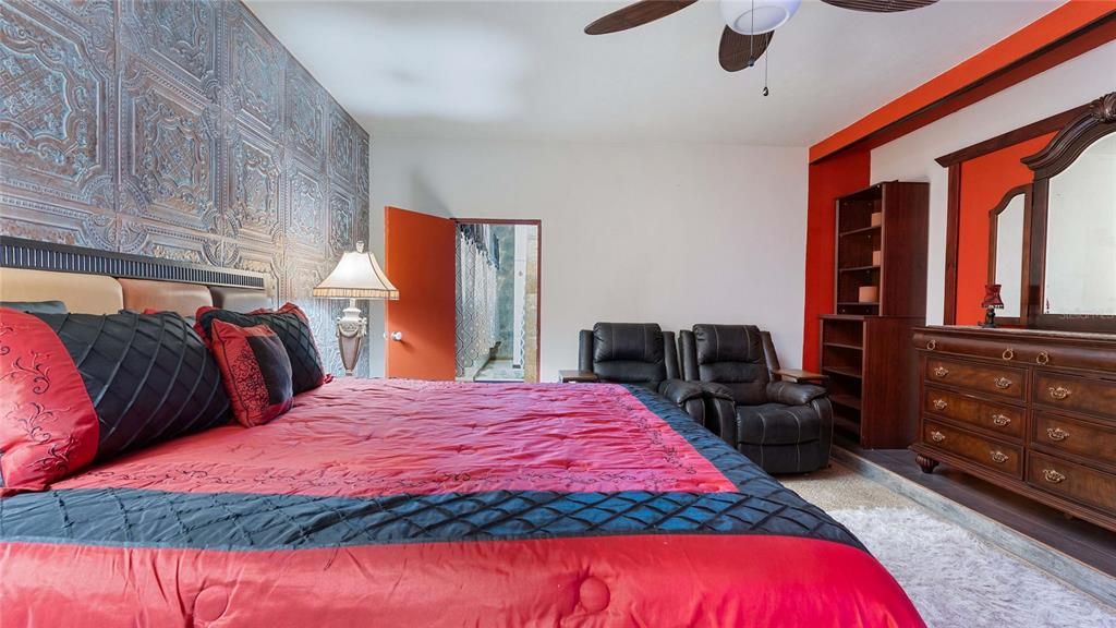 For Sale: $2,900,000 (7 beds, 7 baths, 5000 Square Feet)