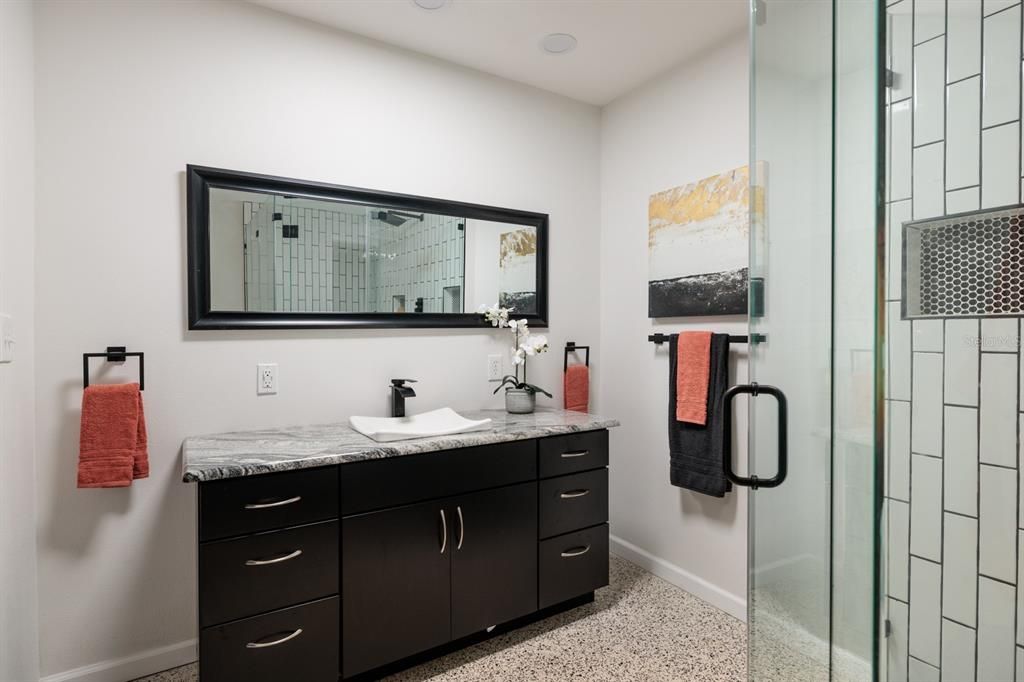 For Sale: $1,250,000 (3 beds, 2 baths, 2014 Square Feet)