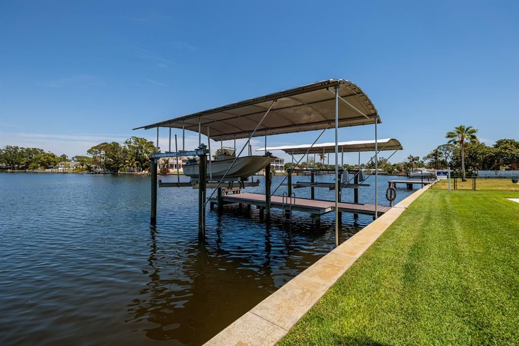 For Sale: $1,250,000 (3 beds, 2 baths, 2014 Square Feet)