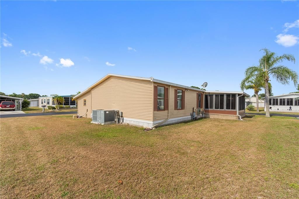 For Sale: $89,000 (2 beds, 2 baths, 1274 Square Feet)