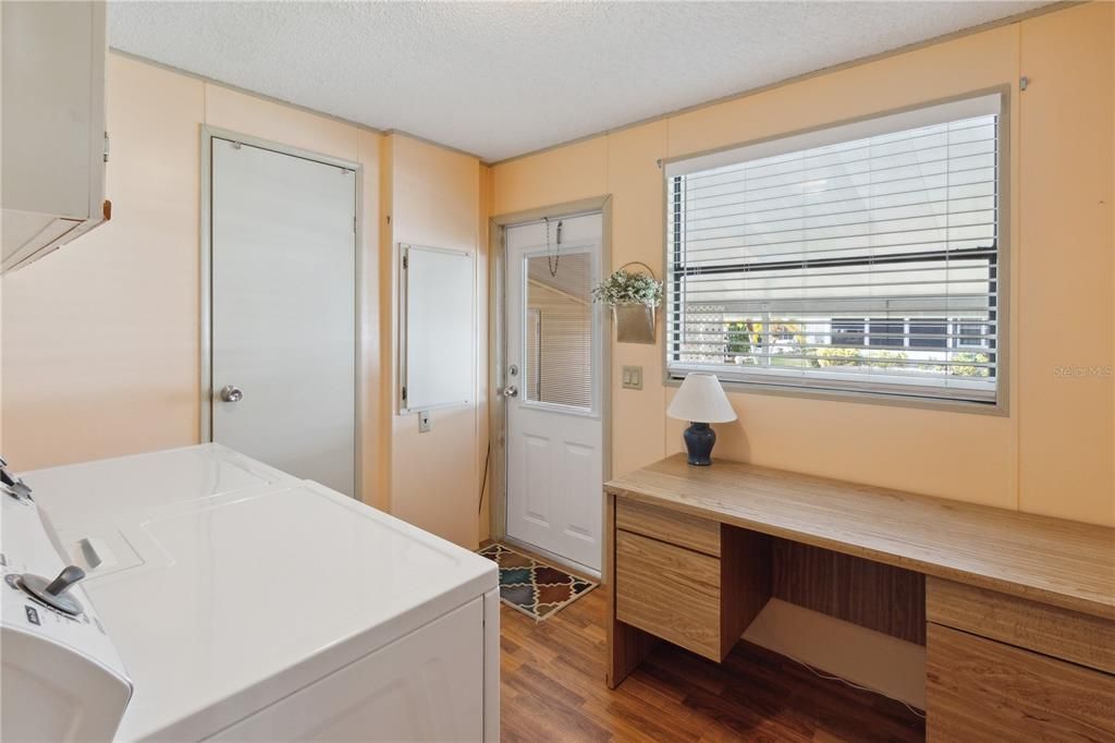 For Sale: $89,000 (2 beds, 2 baths, 1274 Square Feet)