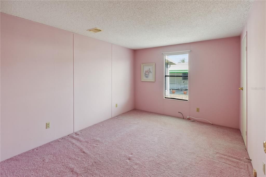 For Sale: $89,000 (2 beds, 2 baths, 1274 Square Feet)