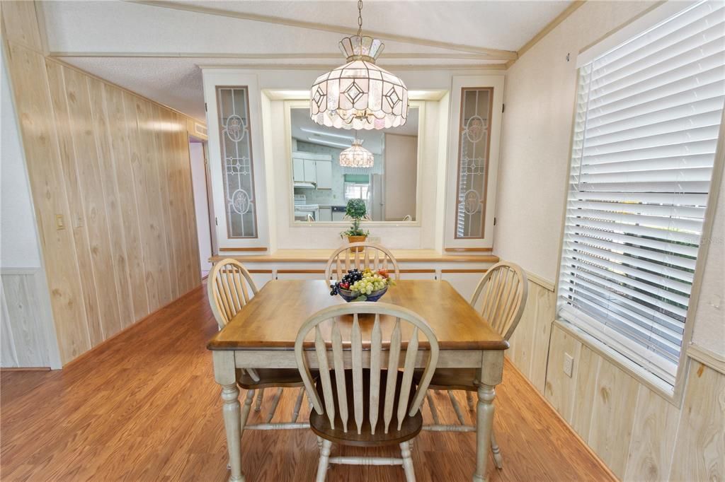 For Sale: $89,000 (2 beds, 2 baths, 1274 Square Feet)