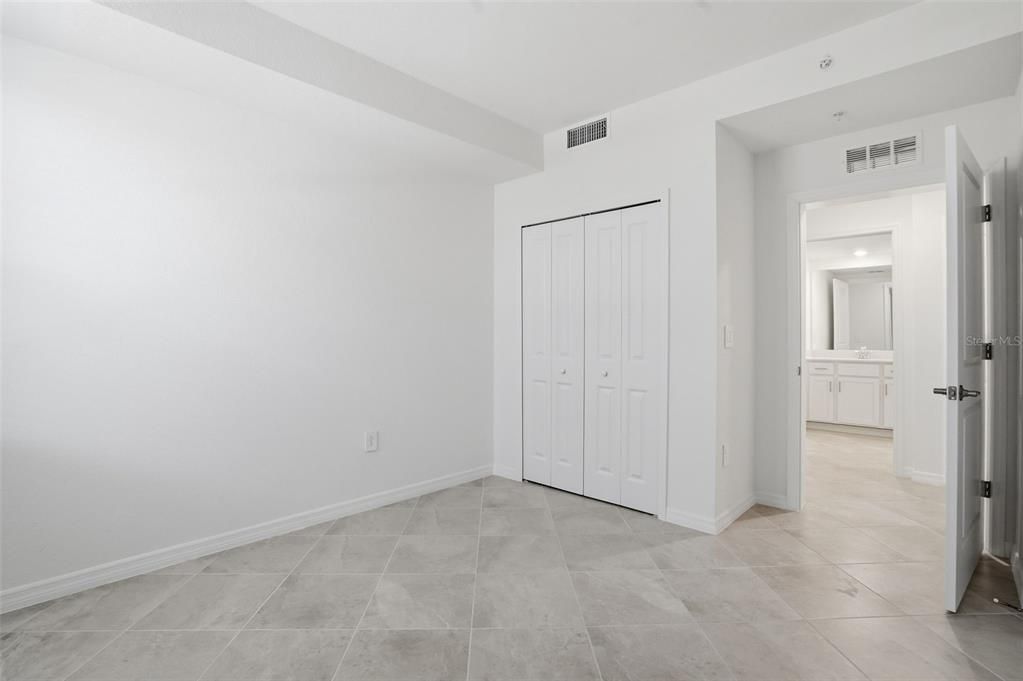 Active With Contract: $378,000 (3 beds, 2 baths, 1741 Square Feet)