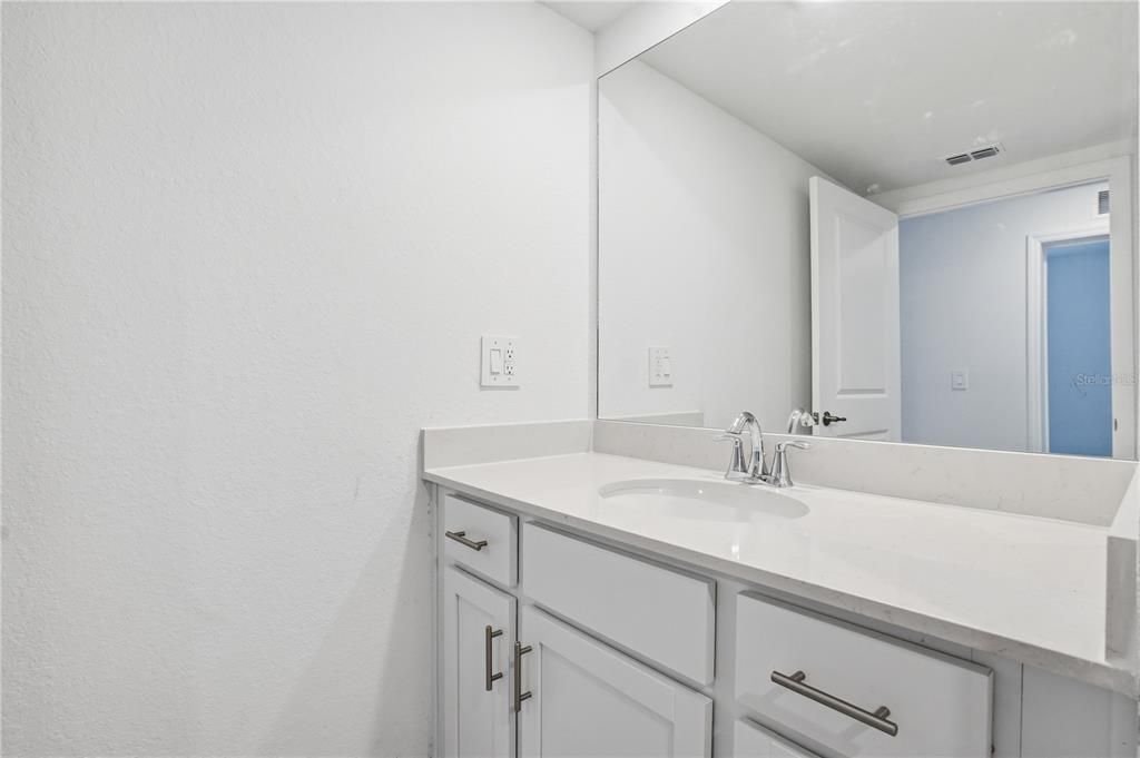 Active With Contract: $378,000 (3 beds, 2 baths, 1741 Square Feet)