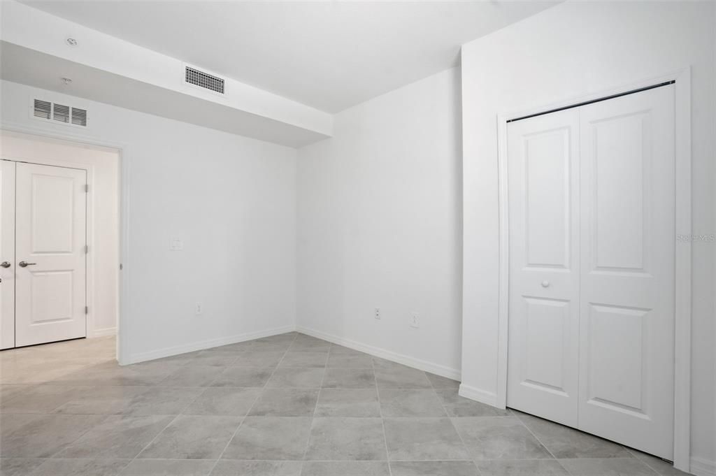 Active With Contract: $378,000 (3 beds, 2 baths, 1741 Square Feet)
