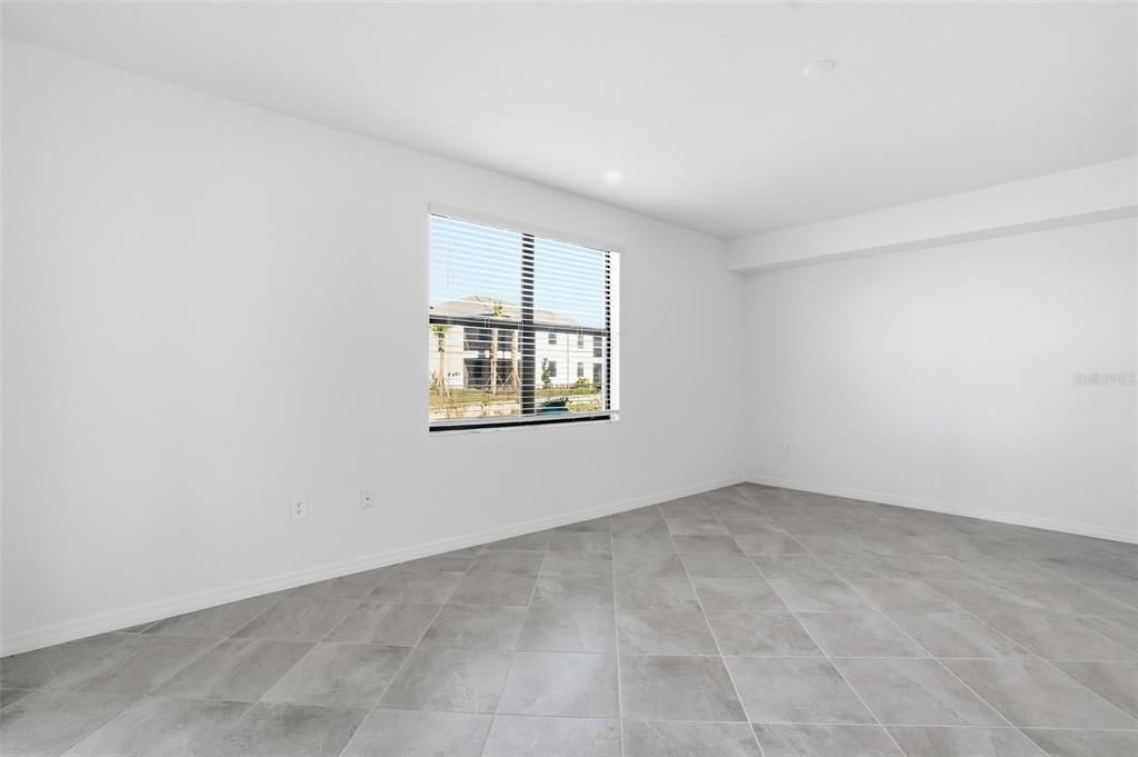Active With Contract: $378,000 (3 beds, 2 baths, 1741 Square Feet)