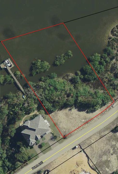 На продажу: $399,900 (0.51 acres)