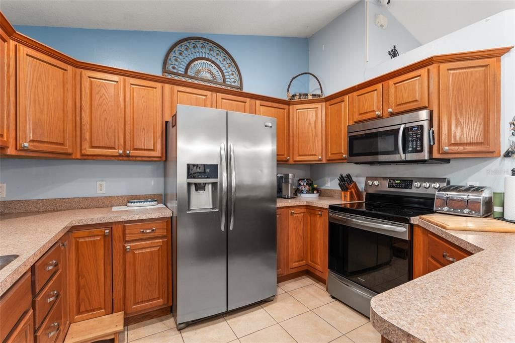 For Sale: $315,000 (3 beds, 2 baths, 1352 Square Feet)