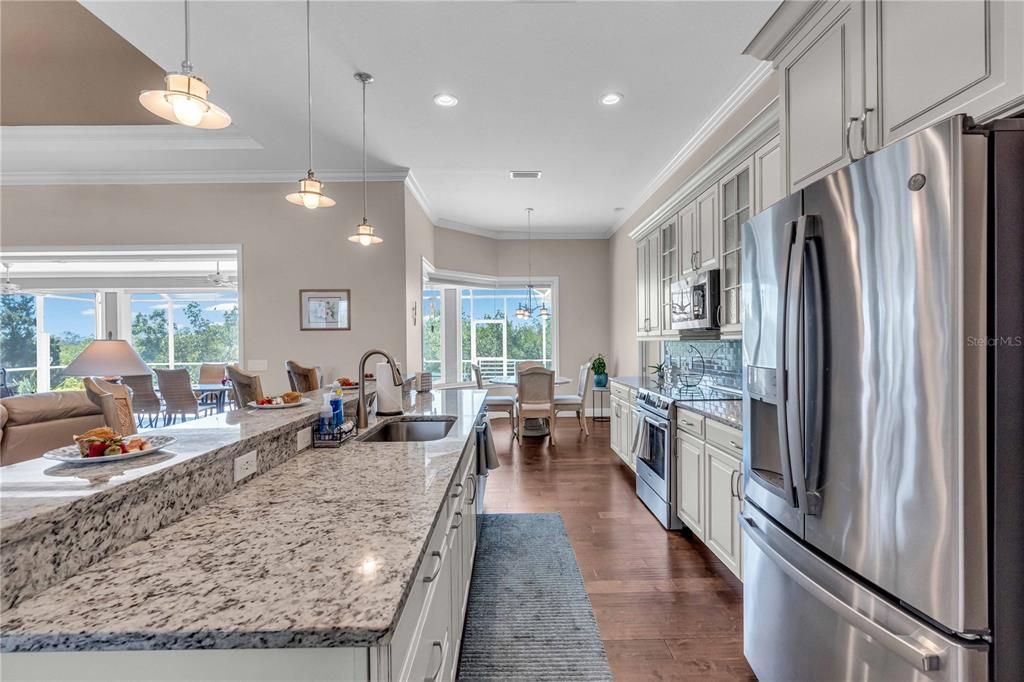 For Rent: $4,500 (3 beds, 2 baths, 2256 Square Feet)