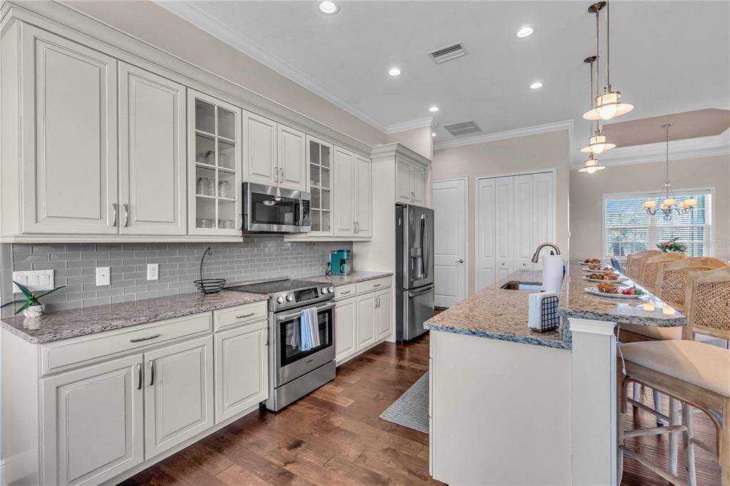 For Rent: $4,500 (3 beds, 2 baths, 2256 Square Feet)