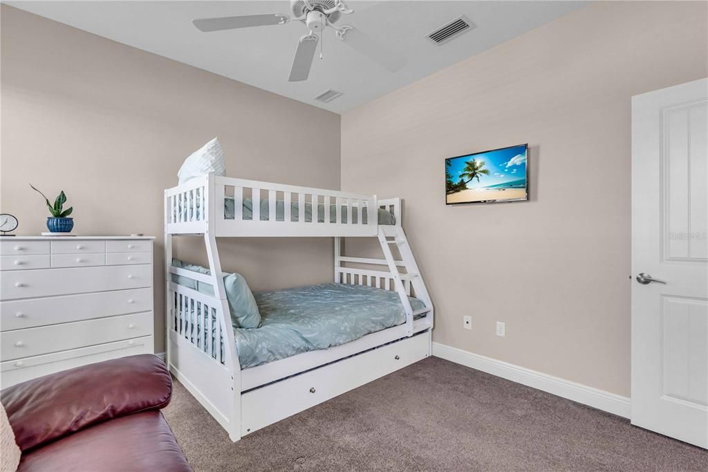 For Rent: $4,500 (3 beds, 2 baths, 2256 Square Feet)