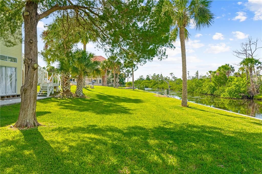 Active With Contract: $799,000 (3 beds, 2 baths, 2728 Square Feet)