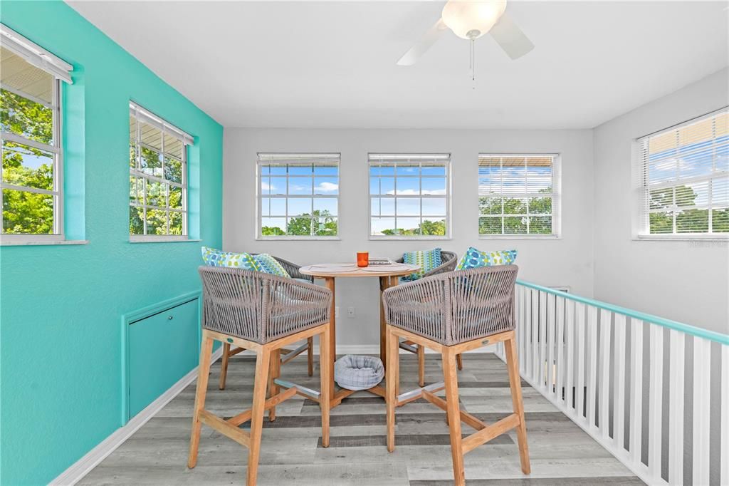 Active With Contract: $799,000 (3 beds, 2 baths, 2728 Square Feet)