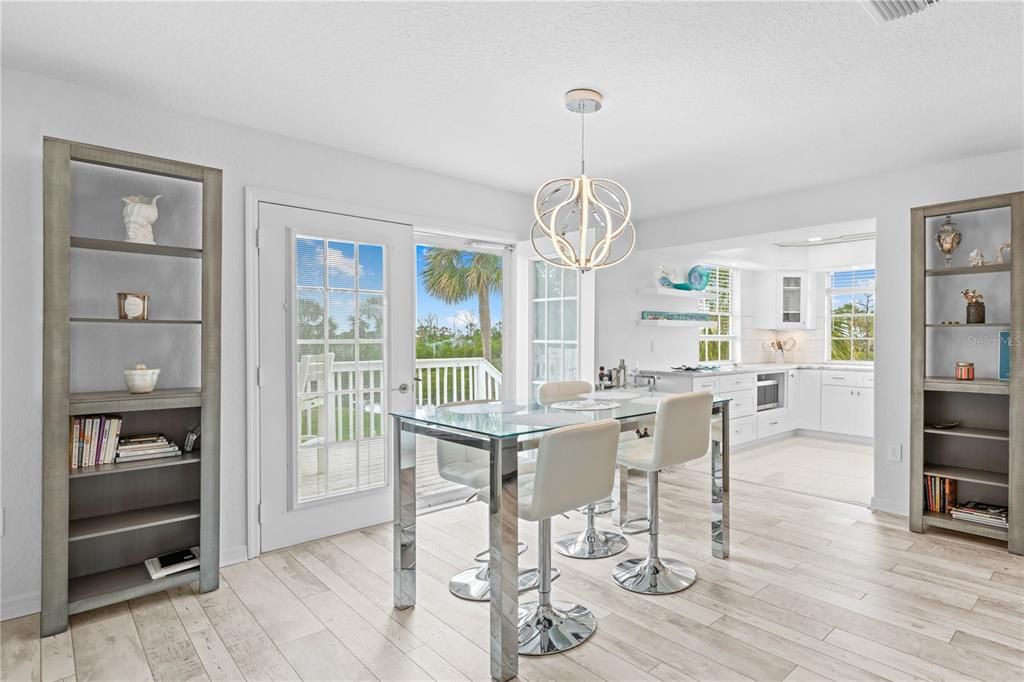 Active With Contract: $799,000 (3 beds, 2 baths, 2728 Square Feet)