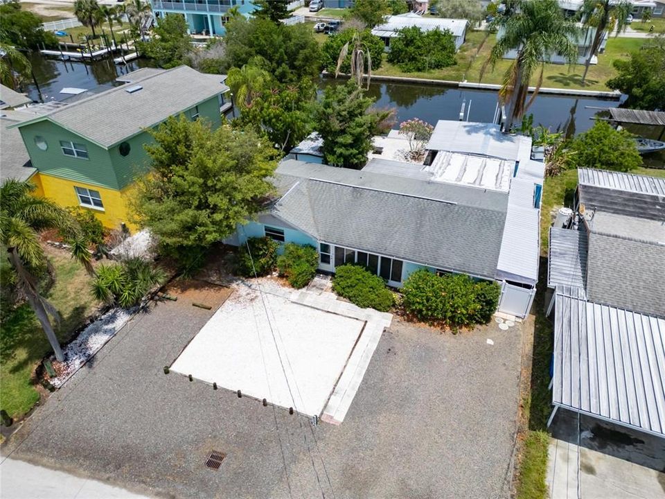 Active With Contract: $365,000 (3 beds, 2 baths, 1529 Square Feet)