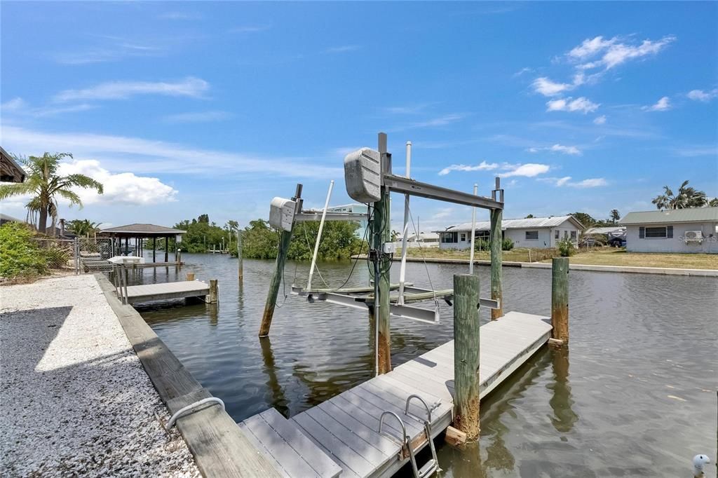 Active With Contract: $365,000 (3 beds, 2 baths, 1529 Square Feet)