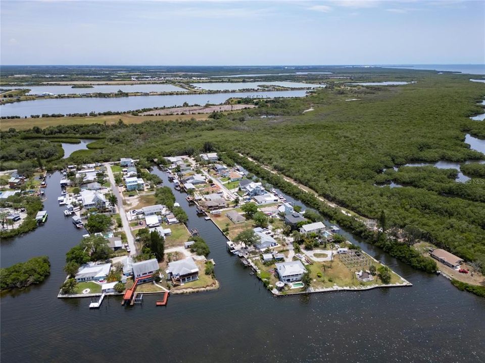 Active With Contract: $365,000 (3 beds, 2 baths, 1529 Square Feet)