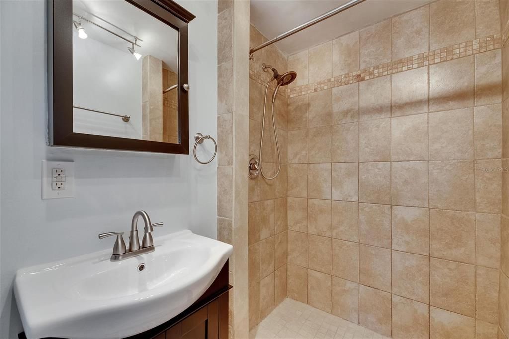 Active With Contract: $365,000 (3 beds, 2 baths, 1529 Square Feet)