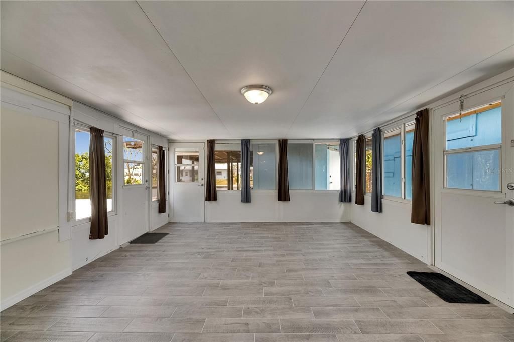 Active With Contract: $365,000 (3 beds, 2 baths, 1529 Square Feet)