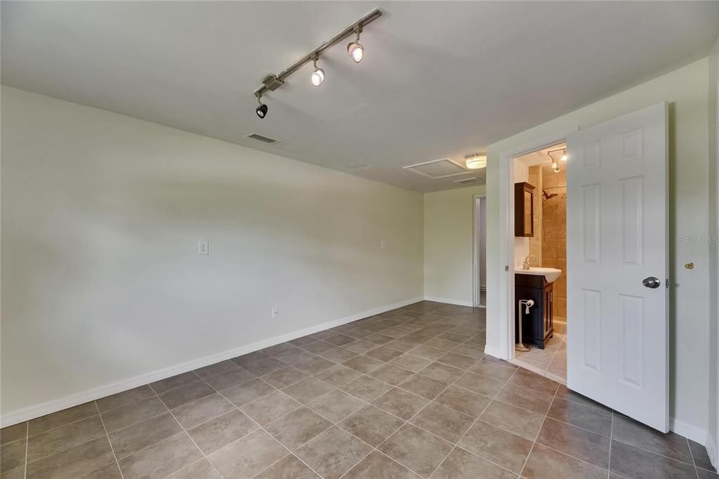 Active With Contract: $365,000 (3 beds, 2 baths, 1529 Square Feet)