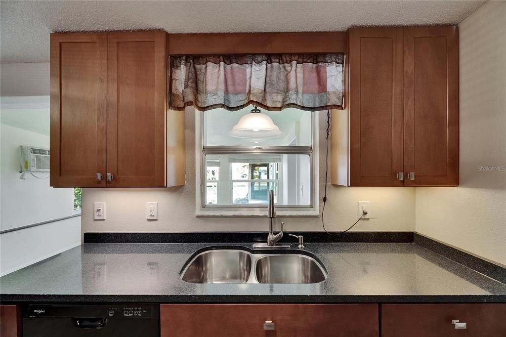 Active With Contract: $365,000 (3 beds, 2 baths, 1529 Square Feet)