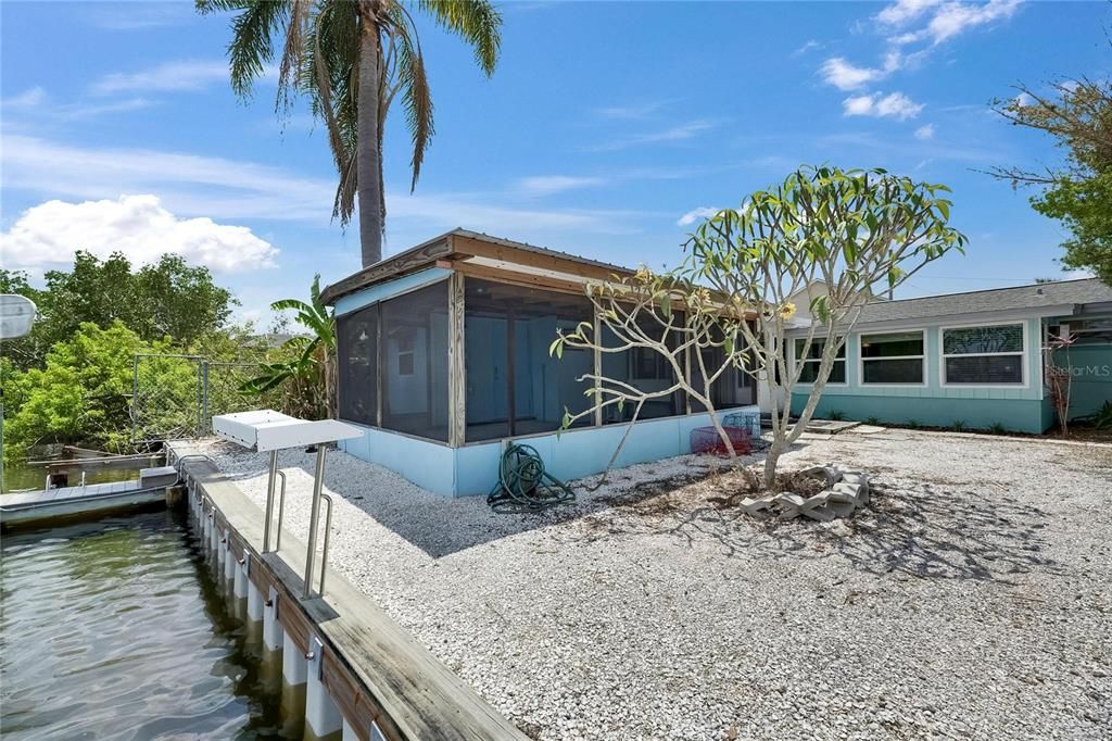 Active With Contract: $365,000 (3 beds, 2 baths, 1529 Square Feet)