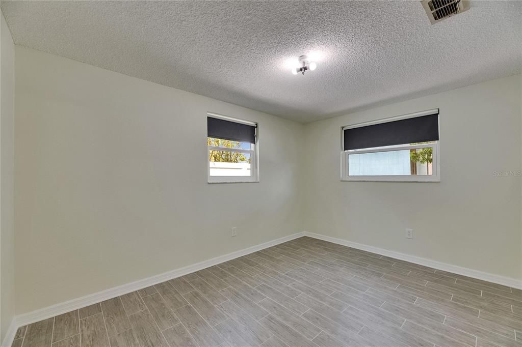 Active With Contract: $365,000 (3 beds, 2 baths, 1529 Square Feet)