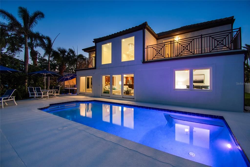 На продажу: $2,599,000 (5 спален, 5 ванн, 3793 Квадратных фут)