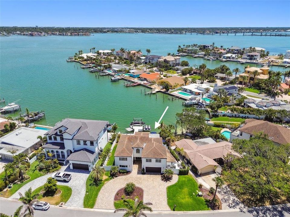 На продажу: $2,599,000 (5 спален, 5 ванн, 3793 Квадратных фут)