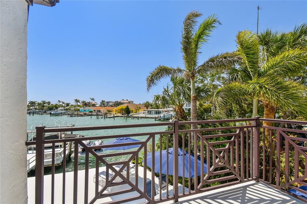 На продажу: $2,599,000 (5 спален, 5 ванн, 3793 Квадратных фут)