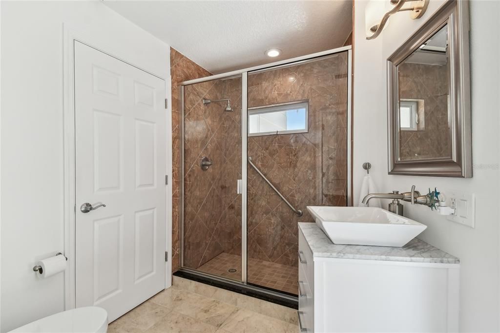 На продажу: $2,599,000 (5 спален, 5 ванн, 3793 Квадратных фут)