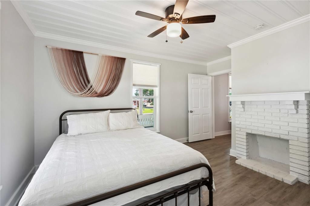 待售: $335,000 (0 贝兹, 0 浴室, 1464 平方英尺)