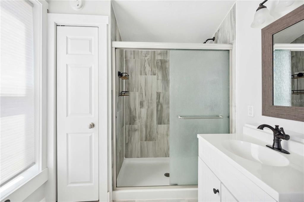 待售: $335,000 (0 贝兹, 0 浴室, 1464 平方英尺)