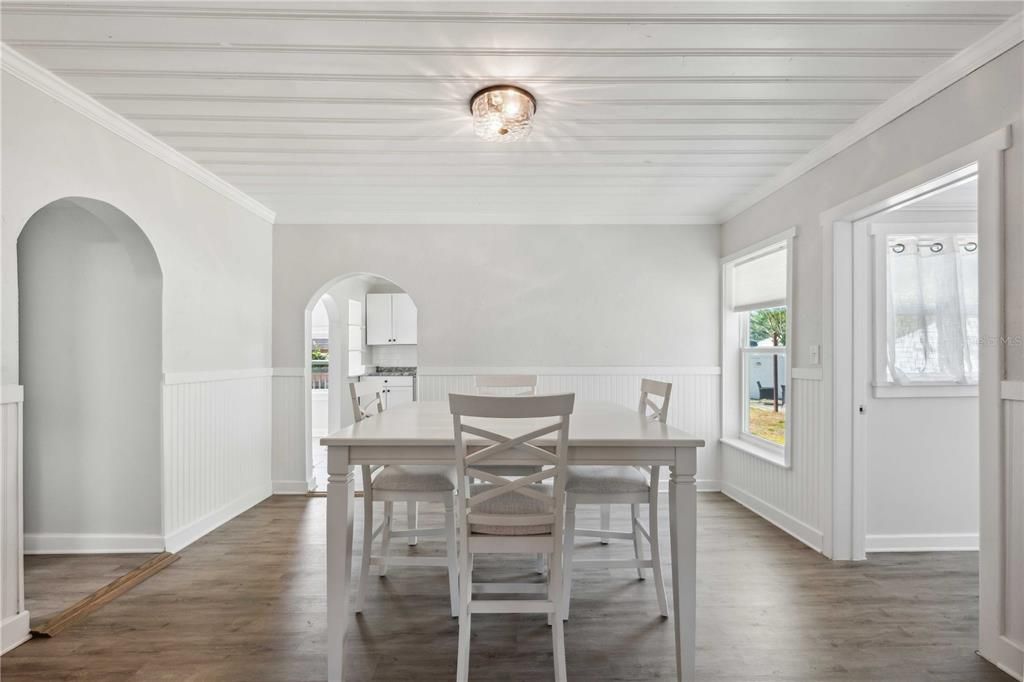 待售: $335,000 (0 贝兹, 0 浴室, 1464 平方英尺)