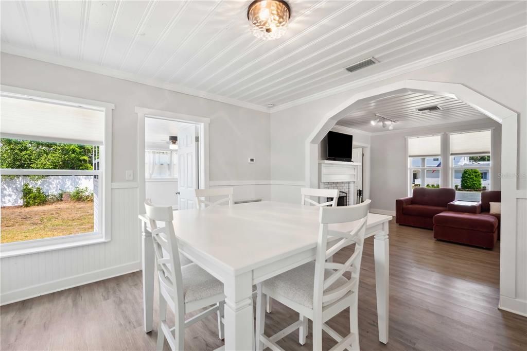 待售: $335,000 (0 贝兹, 0 浴室, 1464 平方英尺)