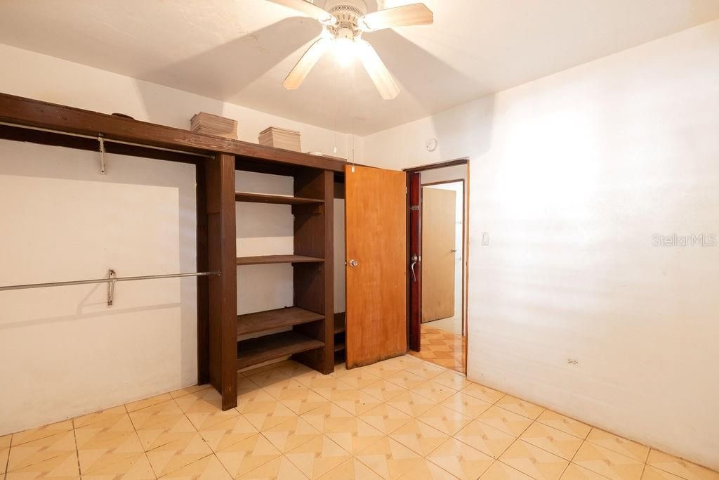 For Sale: $280,000 (3 beds, 3 baths, 1100 Square Feet)