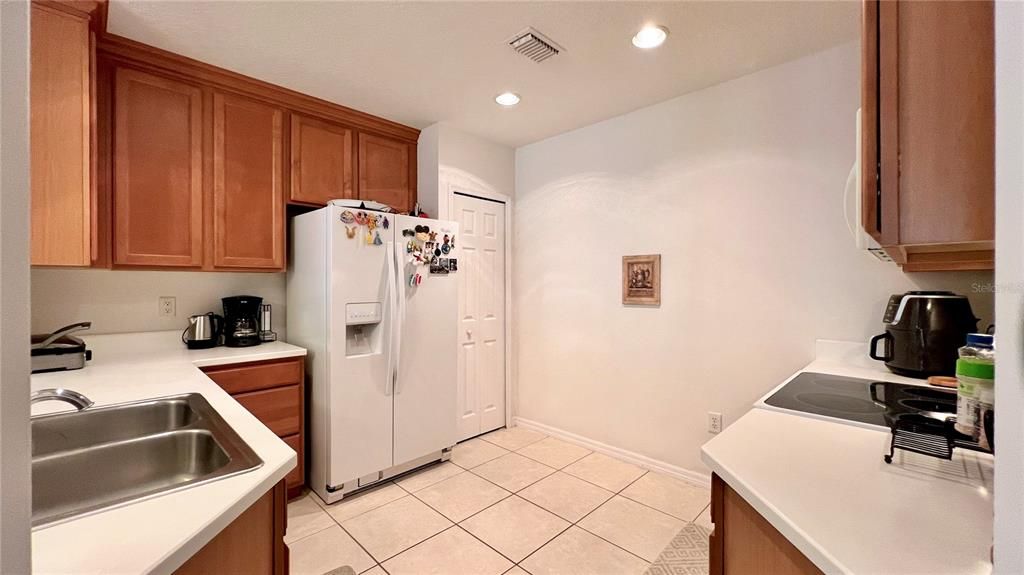 Activo con contrato: $485,000 (3 camas, 2 baños, 1460 Pies cuadrados)