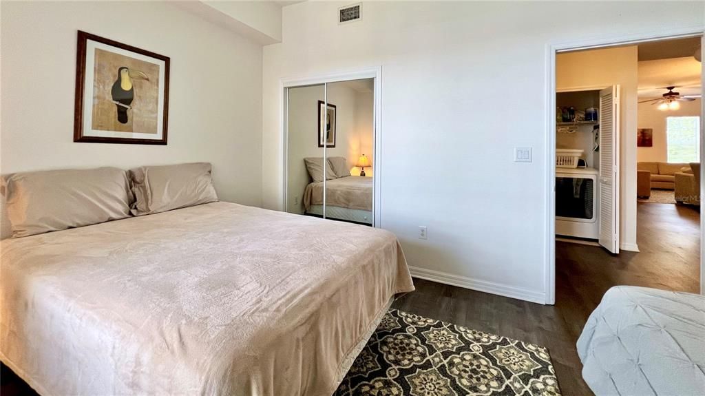 Activo con contrato: $485,000 (3 camas, 2 baños, 1460 Pies cuadrados)